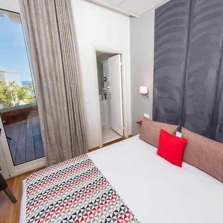 Hotel Mediterranee Кальві Екстер'єр фото