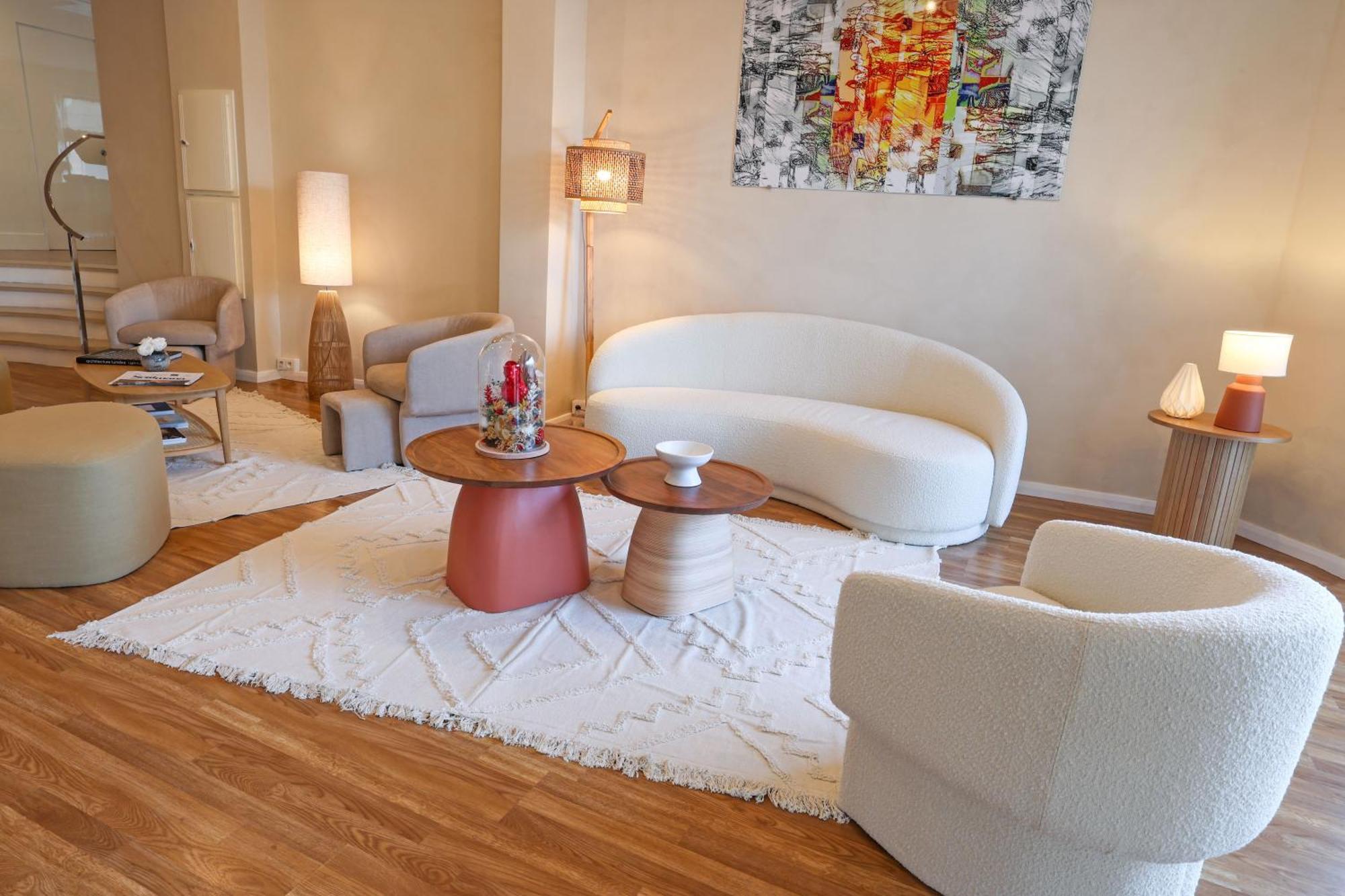 Hotel Mediterranee Кальві Екстер'єр фото