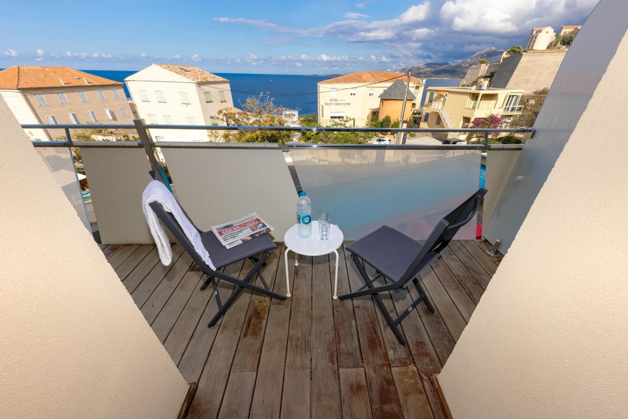 Hotel Mediterranee Кальві Екстер'єр фото