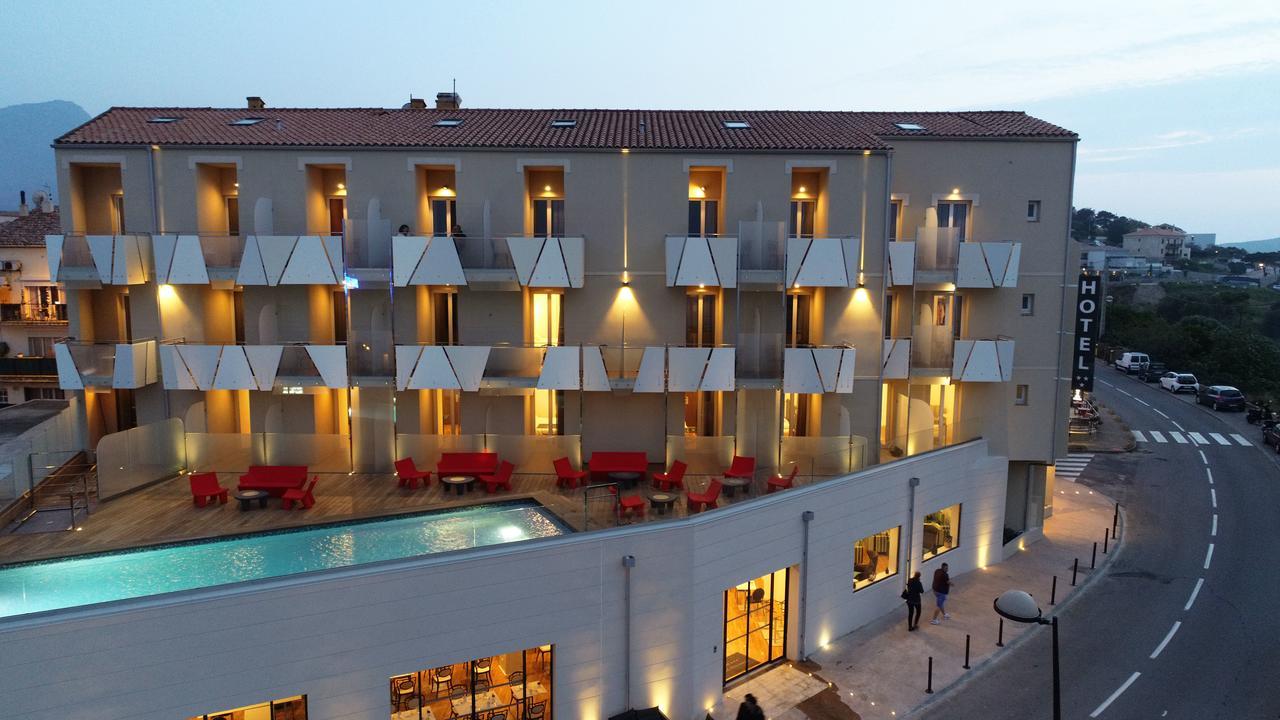 Hotel Mediterranee Кальві Екстер'єр фото