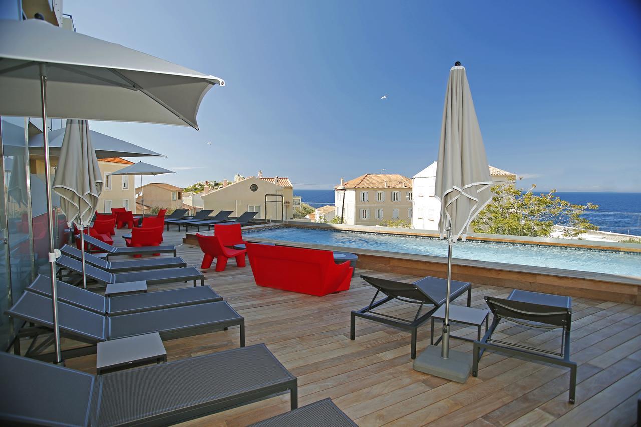 Hotel Mediterranee Кальві Екстер'єр фото